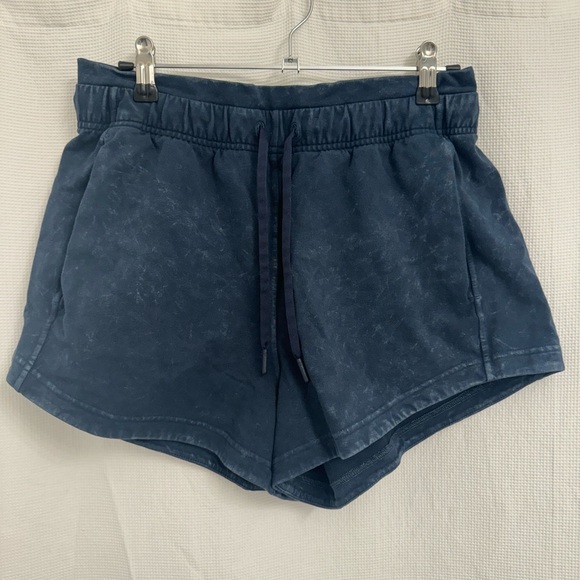 Lululemon Inner Glow 3” Shorts - Picture 1 of 4